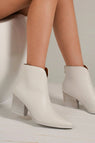 White / 6